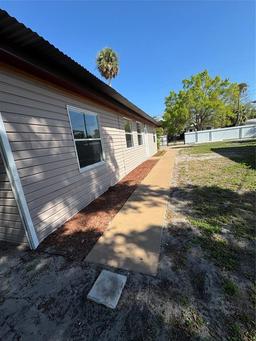 Picture of 3603 SE 35Th Avenue, Okeechobee, FL 34974