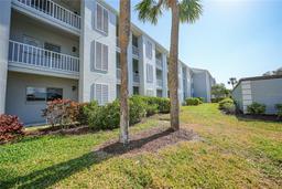 Picture of 404 Cerromar Circle N Unit 112, Venice, FL 34293