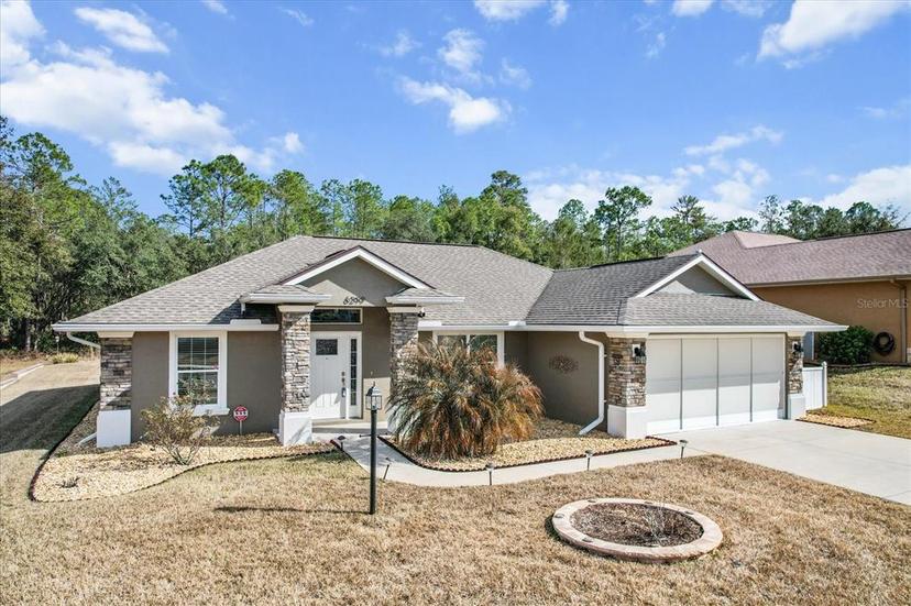 Picture of 6299 N Whispering Oak Loop, Beverly Hills FL 34465