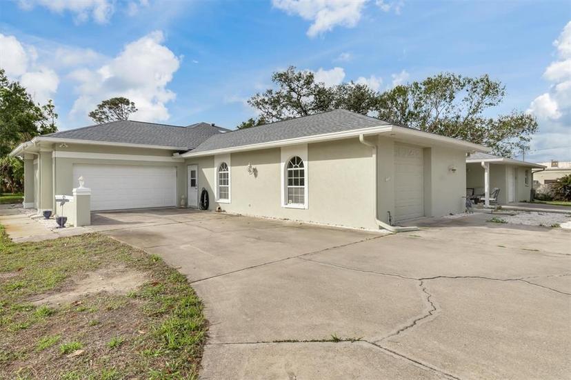Picture of 1800 Whispering Pines Circle, Englewood FL 34223