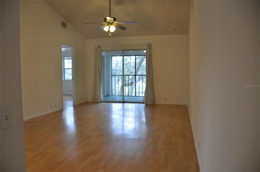 Picture of 5265 E Bay Drive Unit 323, Clearwater FL 33764