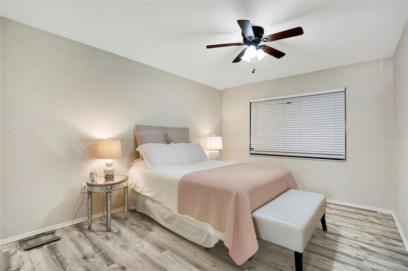 Picture of 2211 Sunset Drive Unit E3, Bradenton FL 34207