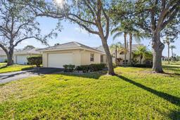 Picture of 174 Southampton Place S Unit 345, Venice, FL 34293