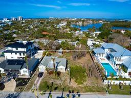 Picture of 421 Cleveland Drive, Sarasota, FL 34236