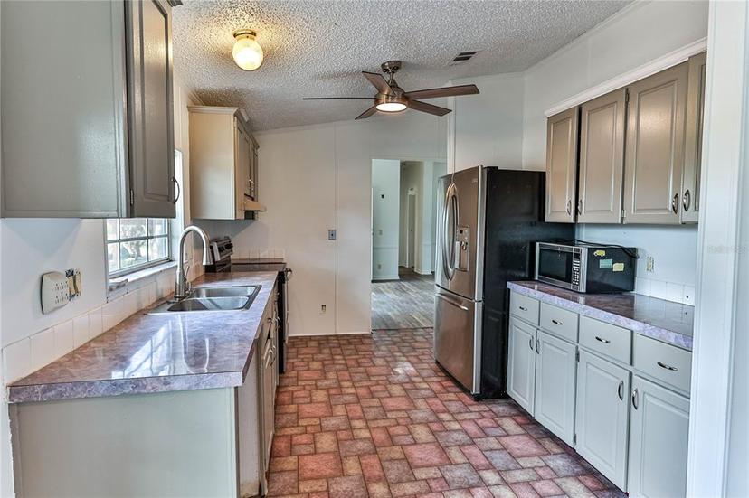 Picture of 3594 County Road 230B, Wildwood FL 34785