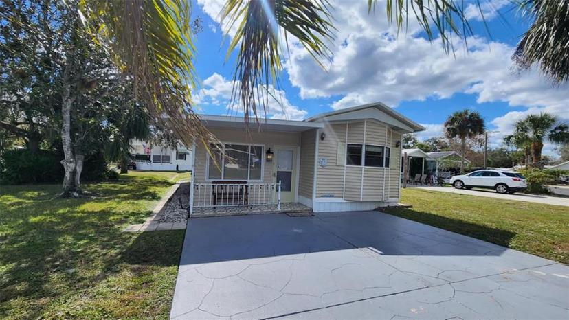 Picture of 85 Roan Road, River Ranch FL 33867