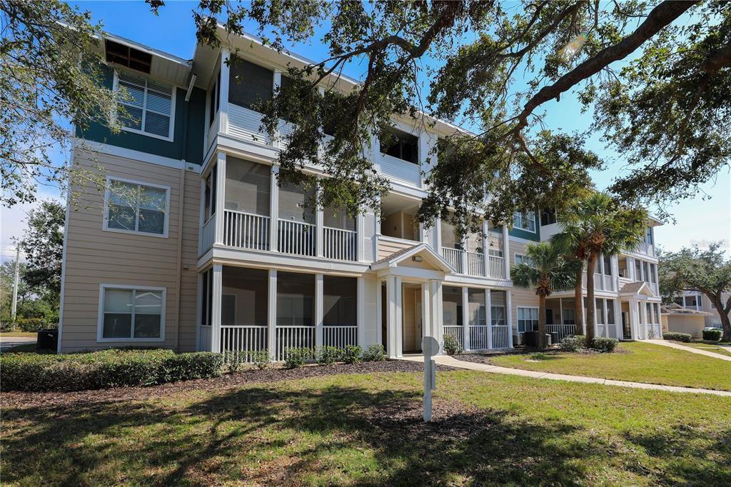 Picture of 4802 51St Street W Unit 613, Bradenton, FL 34210
