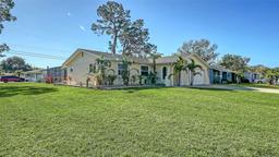 Picture of 2407 Amanda Drive, Sarasota, FL 34232