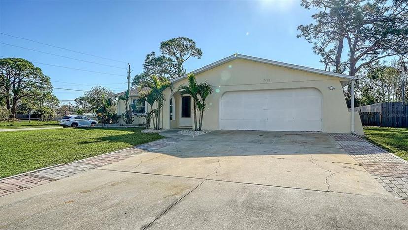Picture of 2407 Amanda Drive, Sarasota FL 34232