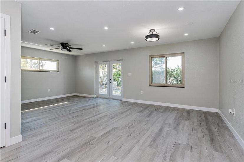 Picture of 900 N Carpenter Road, Titusville FL 32796