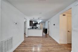 Picture of 3005 E Shadowlawn Avenue, Tampa, FL 33610