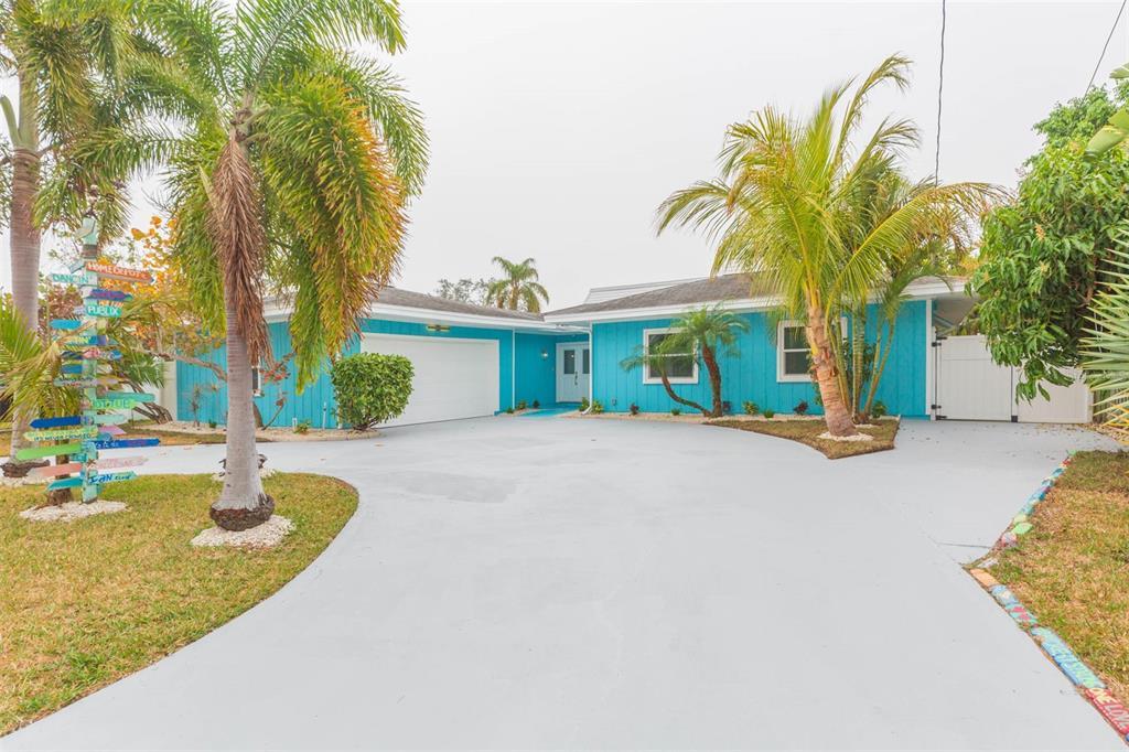 Picture of 4643 Bay Crest Drive, Tampa, FL 33615