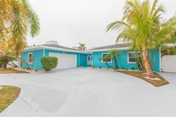 Picture of 4643 Bay Crest Drive, Tampa, FL 33615