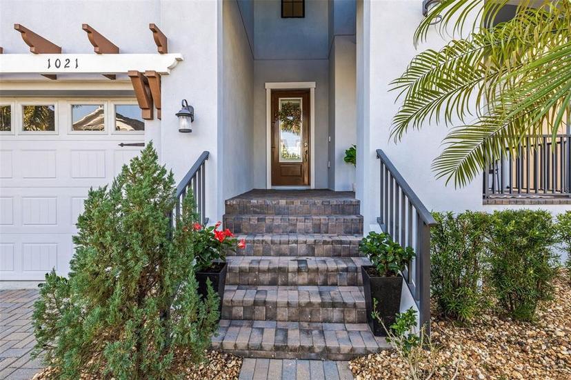 Picture of 1021 Seagrape Drive, Ruskin FL 33570