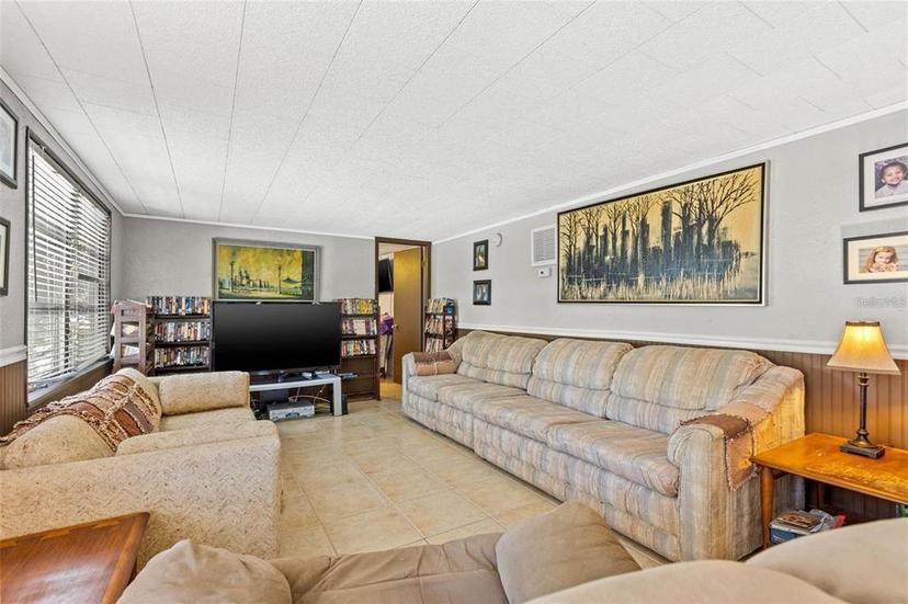 Picture of 4851 W Gandy Boulevard Unit B2L25, Tampa FL 33611