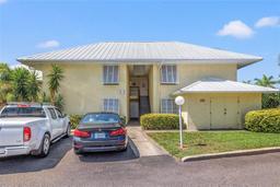 Picture of 7300 Sunshine Skyway Lane S Unit 202, St Petersburg, FL 33711