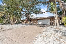 Picture of 951 Contento St., Siesta Key, FL 34242