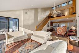 Picture of 343 N Mcdonald Street Unit 203, Mount Dora, FL 32757