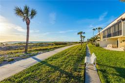 Picture of 2089 Gulf Of Mexico Drive Unit G1-205, Longboat Key, FL 34228