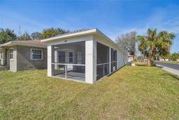Picture of 629 7Th Street W, Lakeland, FL 33805