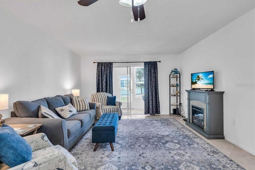 Picture of 3050 Lake Bayshore Drive Unit O-108, Bradenton FL 34205