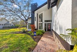 Picture of 10098 Oaks Lane, Seminole, FL 33772