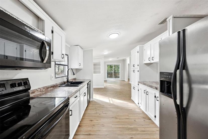 Picture of 8833 S Berkshire Avenue, Inverness FL 34452