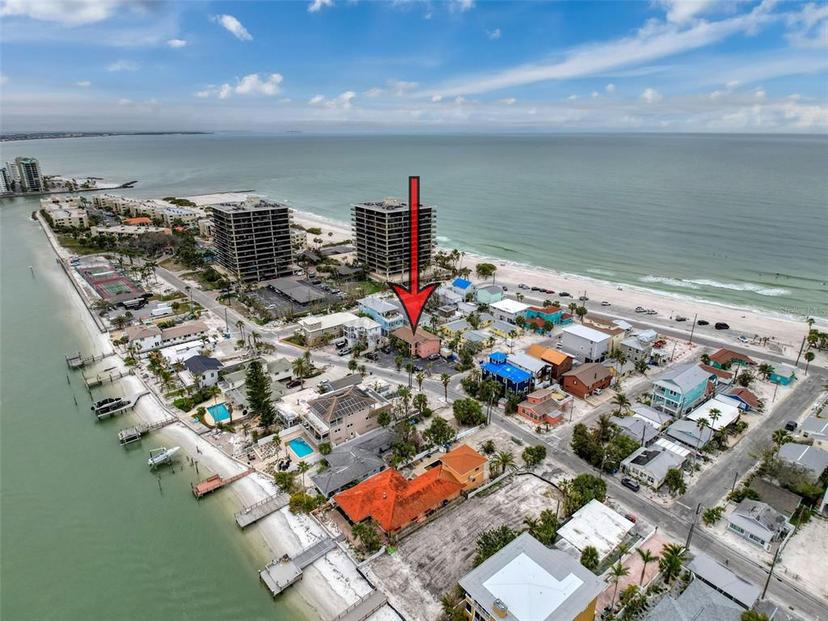 Picture of 7710 Bayshore Drive Unit 4, Treasure Island FL 33706