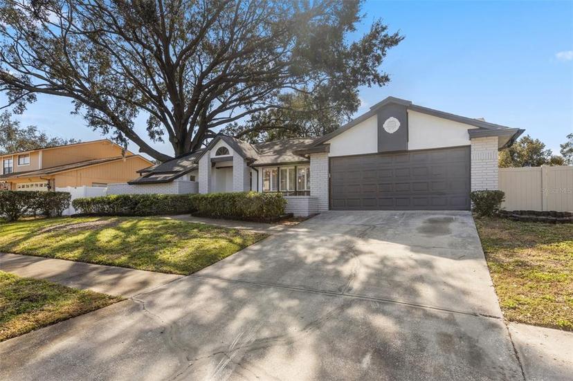 Picture of 815 Bluegrass Lane, Brandon FL 33510