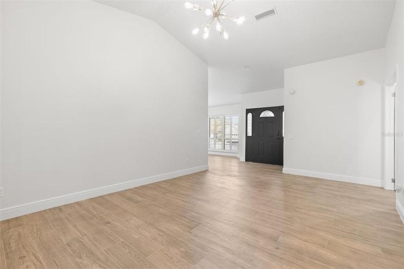 Picture of 815 Bluegrass Lane, Brandon FL 33510