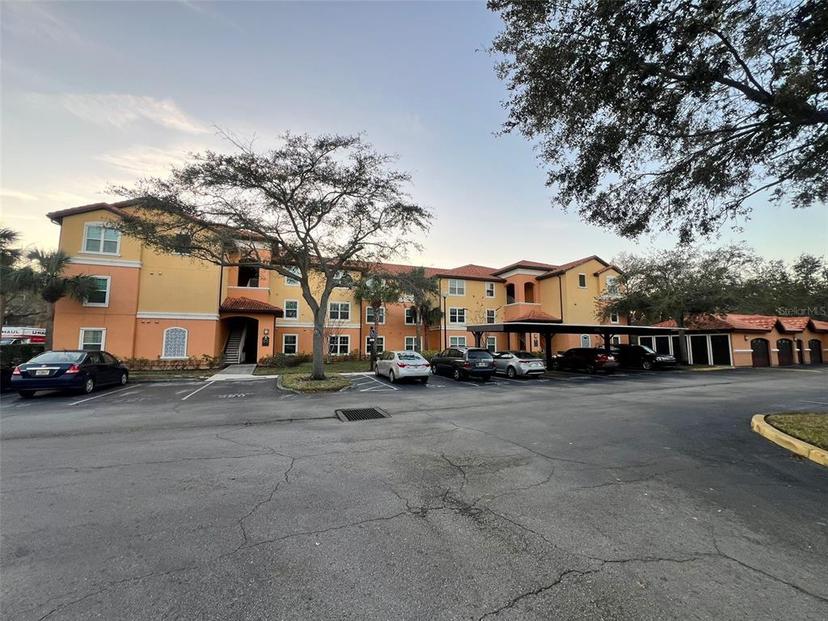 Picture of 5463 Vineland Rd # 5205, Orlando FL 32811