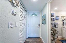 Picture of 4525 Cove Circle Unit 805, St Petersburg, FL 33708