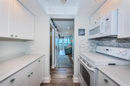 Picture of 4525 Cove Circle Unit 805, St Petersburg, FL 33708