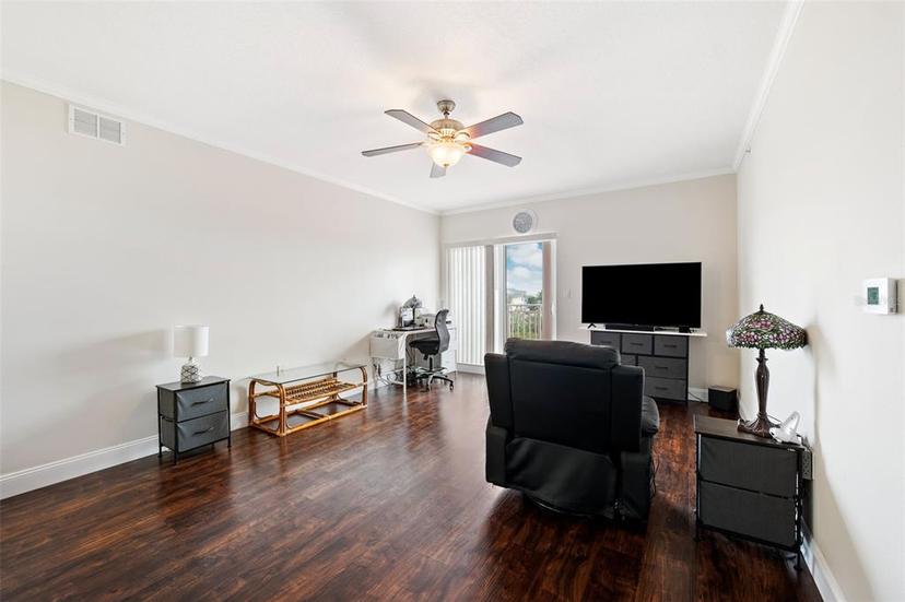 Picture of 4516 Seagull Drive Unit 303, New Port Richey FL 34652