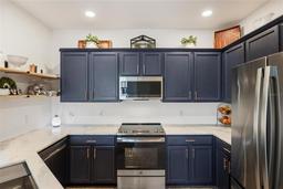 Picture of 11915 Tempest Harbor Loop, Venice, FL 34292