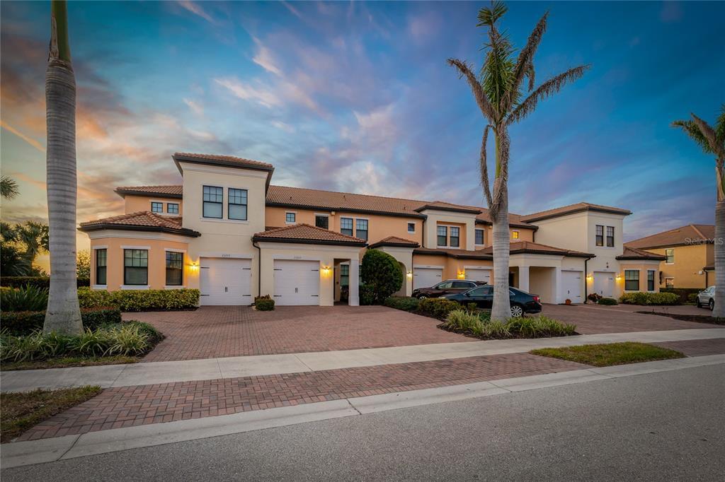 Picture of 23189 Banbury Way Unit 203, Venice, FL 34293