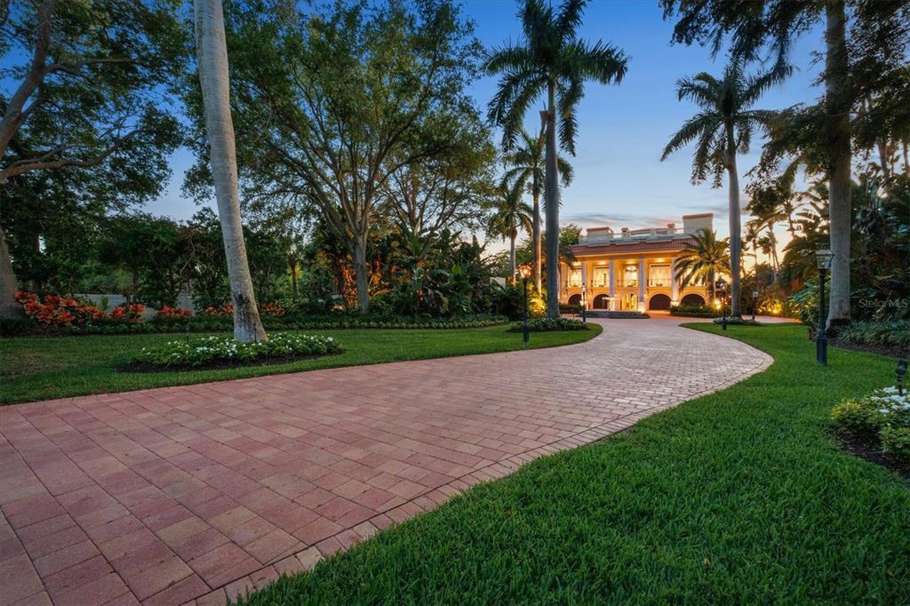 Picture of 1067 Westway Drive, Sarasota, FL 34236