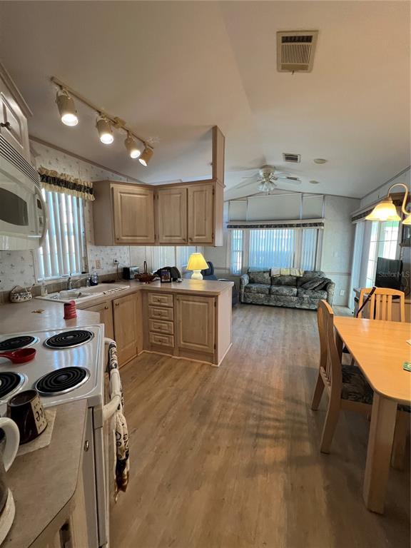 Picture of 7950 State Road 78 W Unit 191, Okeechobee FL 34974