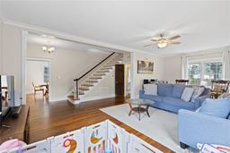 Picture of 330 NE 1St Avenue, Williston, FL 32696