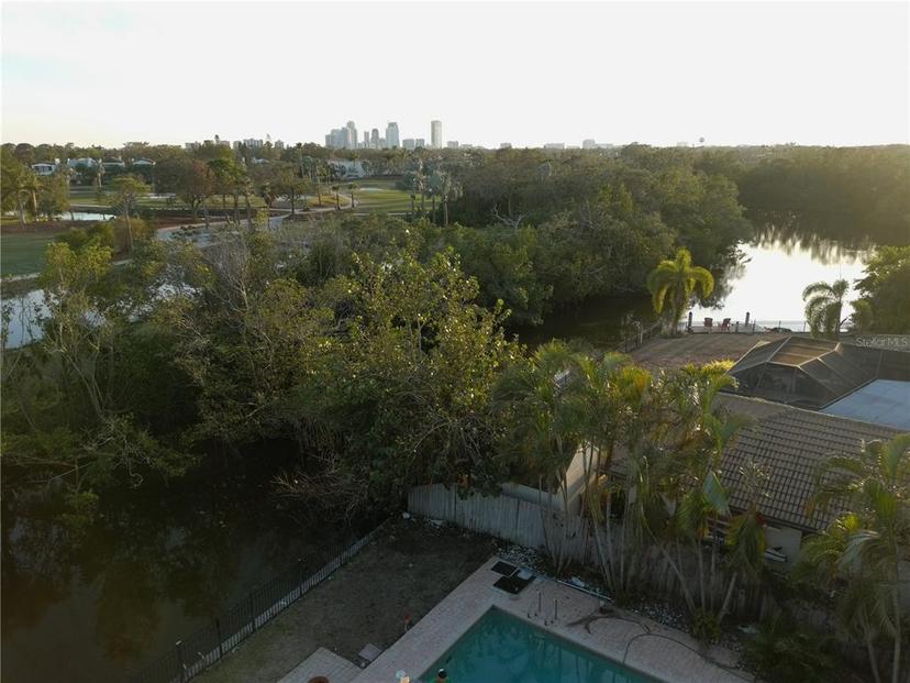 Picture of 746 31St Avenue Ne, St Petersburg FL 33704