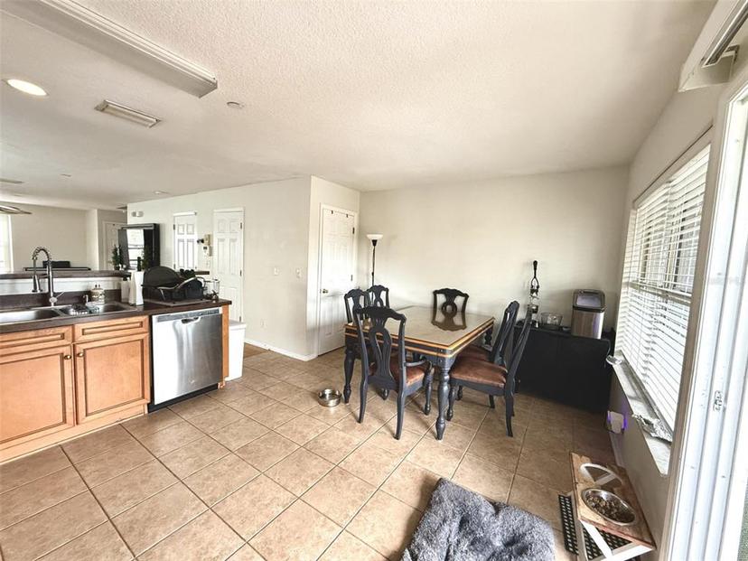 Picture of 4883 Tuscan Loon Drive, Tampa FL 33619