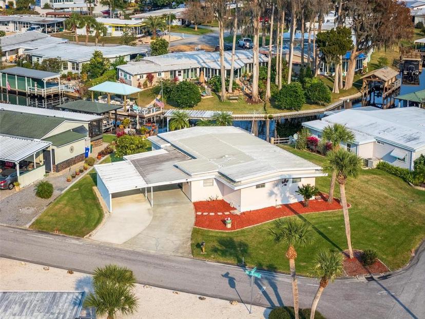 Picture of 920 Morningview Drive, Tavares FL 32778