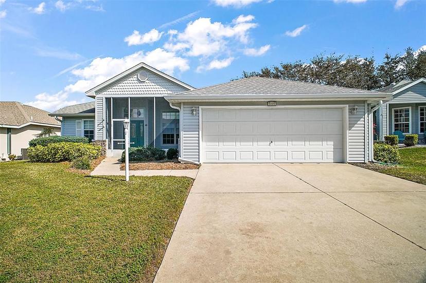 Picture of 5095 China Sea Drive, Tavares FL 32778