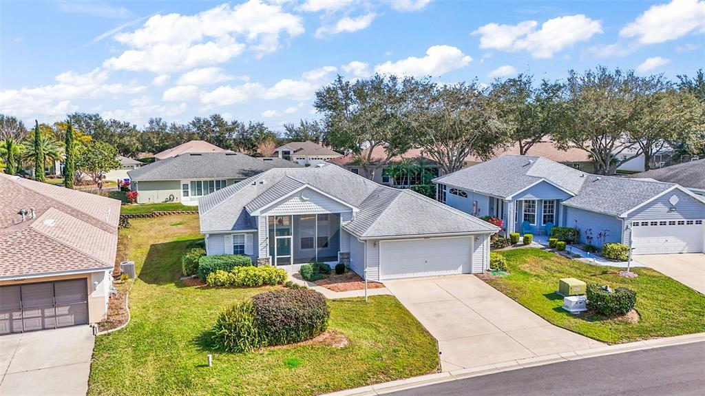 Picture of 5095 China Sea Drive, Tavares, FL 32778