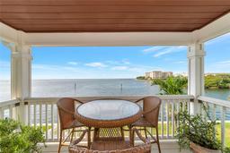 Picture of 5282 Beach Drive Se Unit D, St Petersburg, FL 33705