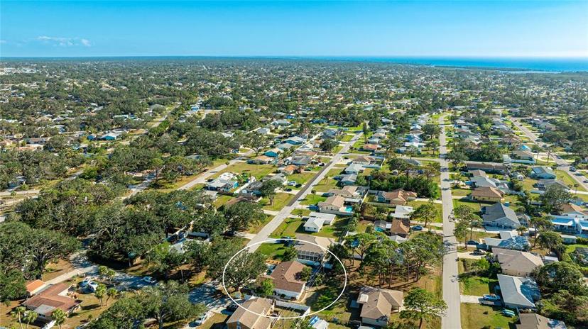 Picture of 2760 Siesta Drive, Venice FL 34293