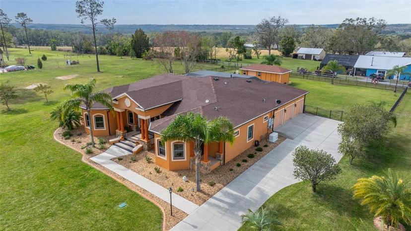 Picture of 14739 Vista View Court, Dade City FL 33523