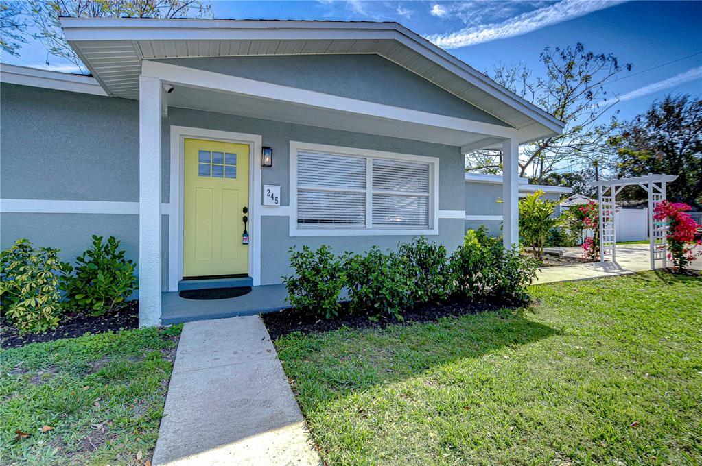 Picture of 245 58Th Street N, St Petersburg, FL 33710