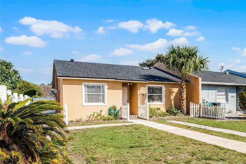 Picture of 2321 Rio Pinar Lakes Boulevard, Orlando FL 32822