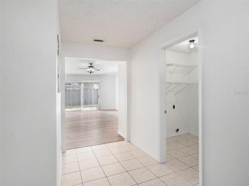 Picture of 1009 Hardwood Drive, Valrico FL 33596